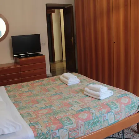 Dimora Re Di - * Rom